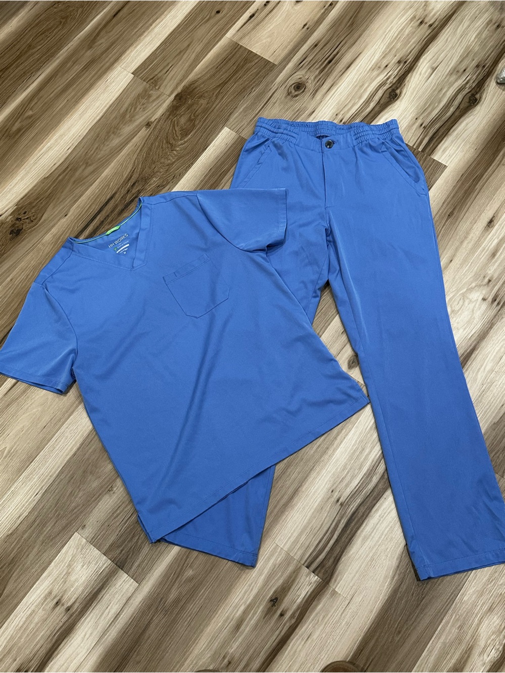 healing hands Men's Scrub Set in Blue